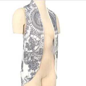 Grass Collection BOHO Floral Soft Open Knit Circle-Vest M Cream & Gray 125i